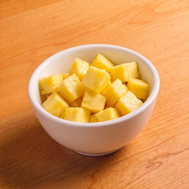 Piña (Side).